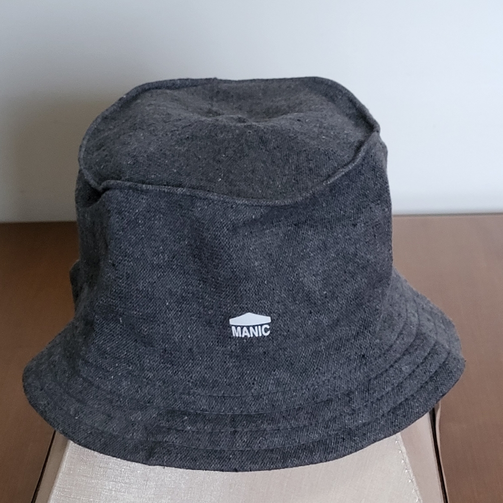 Vintage le chateau 90s  Bucket Hat NOS